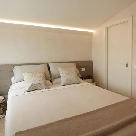 Bed & Breakfast Nilu Relais 3*