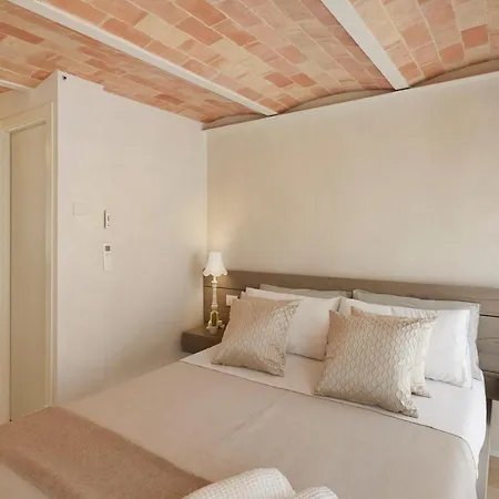 Bed & Breakfast Nilu Relais 3*