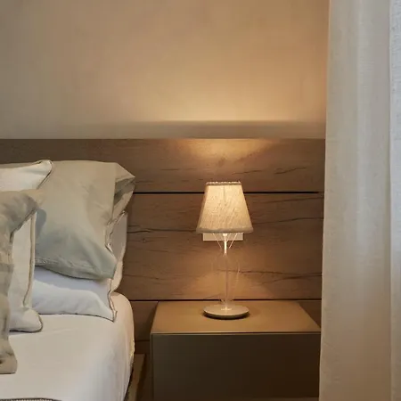 Nilu Relais Sirolo